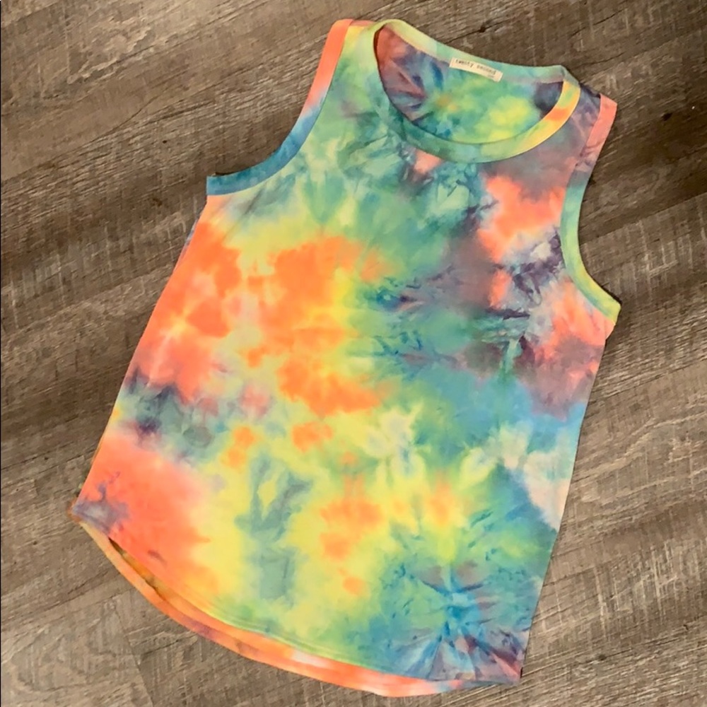 tie dye tank top